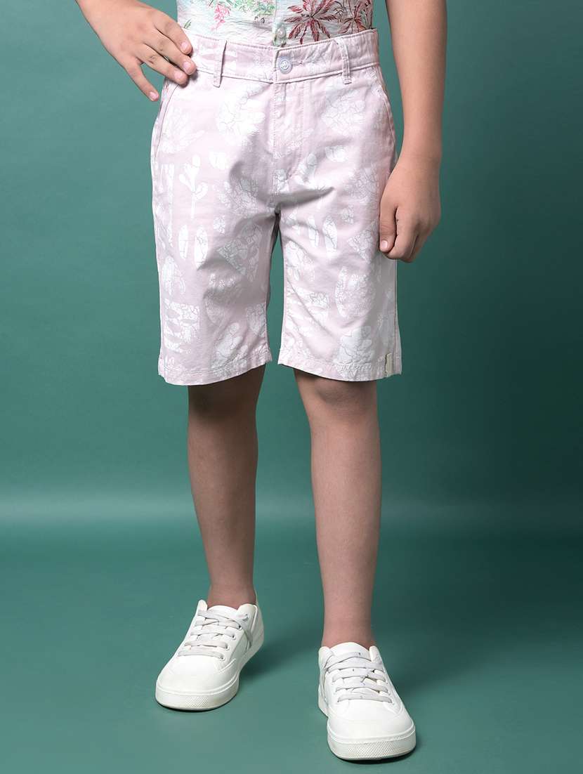 boys printed mid rise regular fit shorts 
