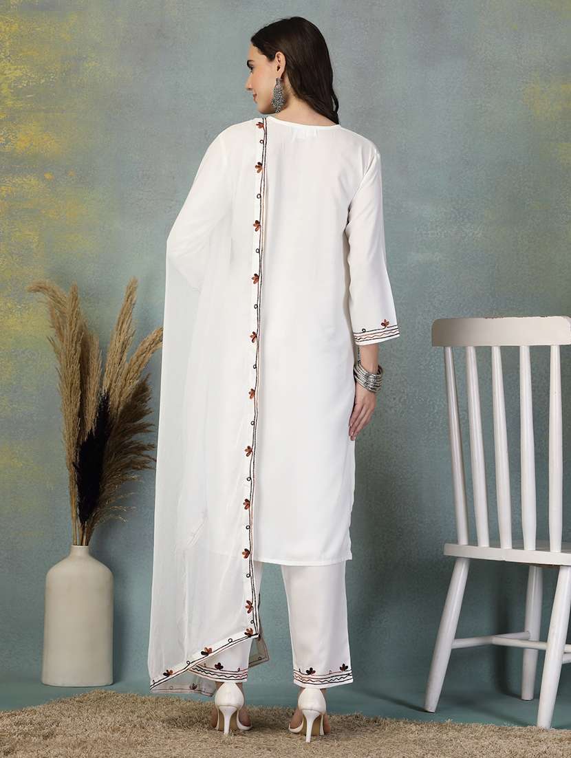 women embroidered long sleeve kurta pant with dupatta set - 21956978 - Standard Image - 3