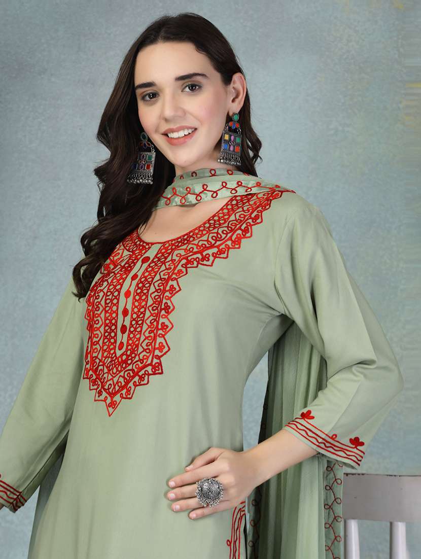 women three quarter sleeve kurta pant with dupatta set - 21956982 - Standard Image - 5