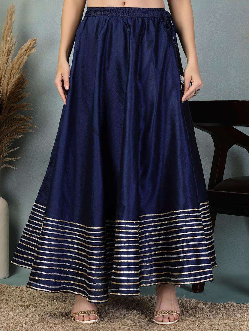 flared skirt with golden stripes