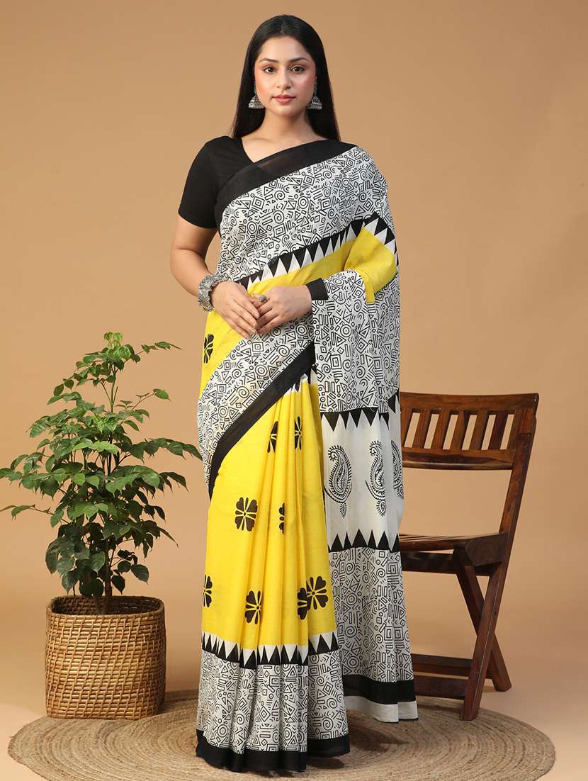 women printed casual wear saree with blouse - 21957825 - Zoom Image - 0