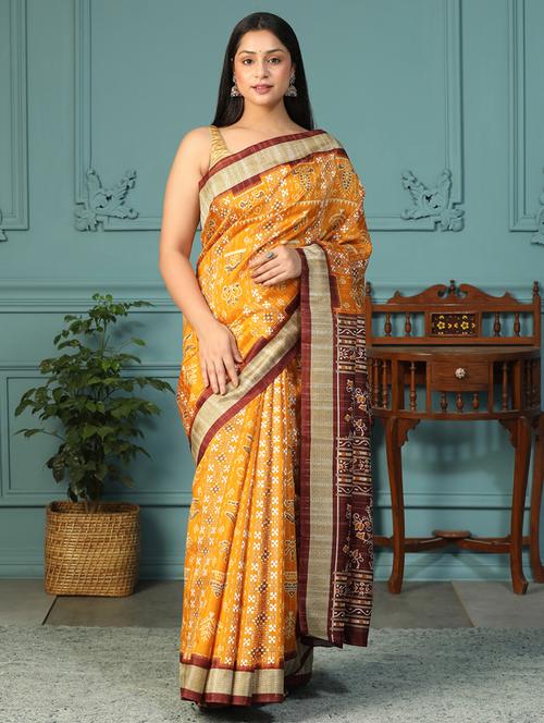 women printed casual wear saree with blouse - 21957832 -  Standard Image - 0
