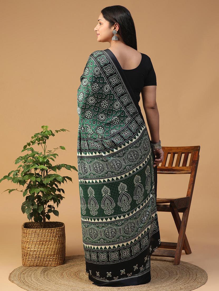 women printed casual wear saree with blouse - 21957833 - Standard Image - 3
