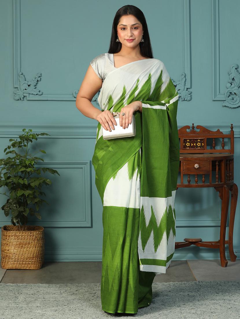 women printed casual wear saree with blouse - 21957840 - Standard Image - 3