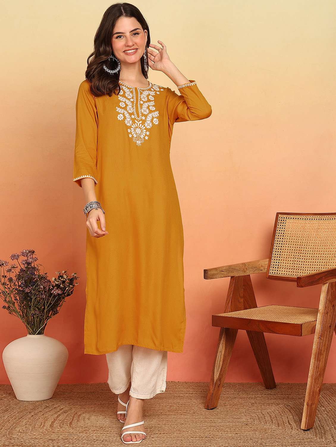 women embroidered three quarter sleeve straight kurta - 21957889 -  Standard Image - 3
