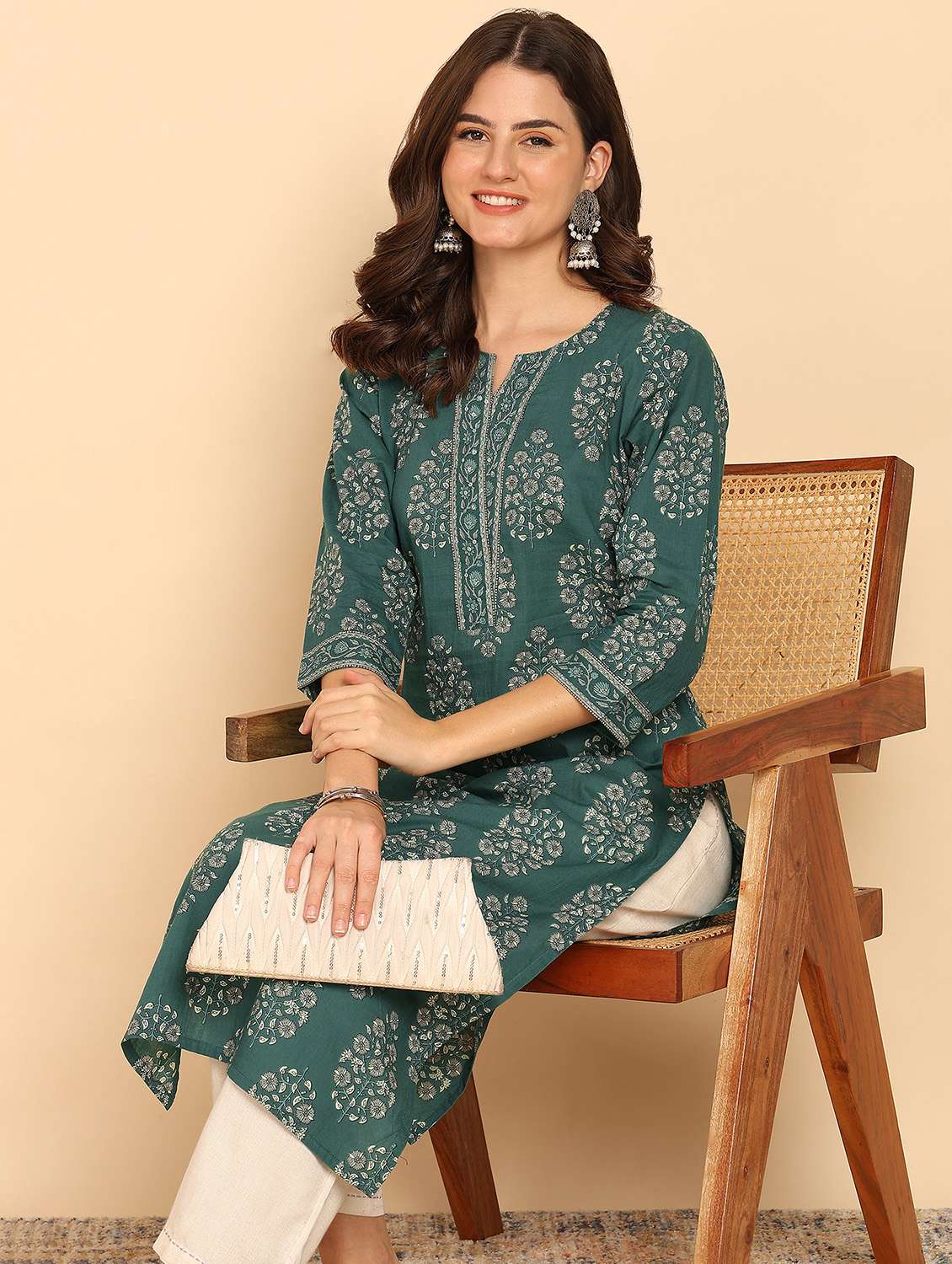 women three quarter sleeve straight kurta