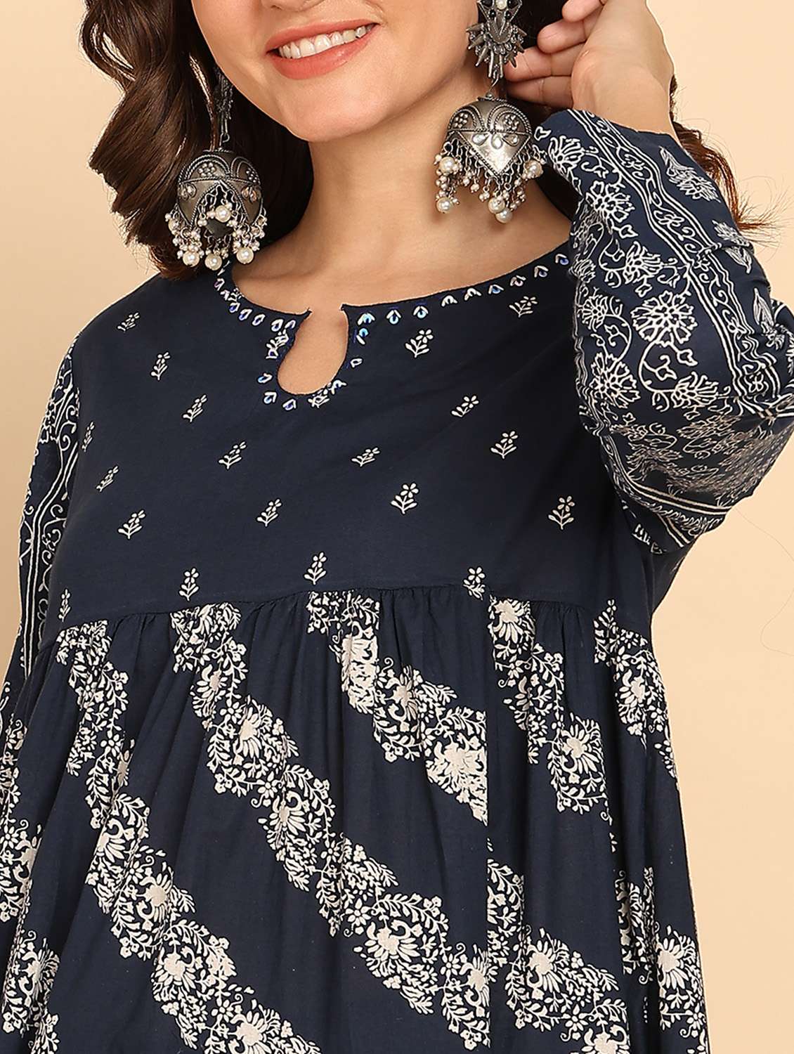 women long sleeve anarkali kurta pant with dupatta set - 21957930 -  Standard Image - 5