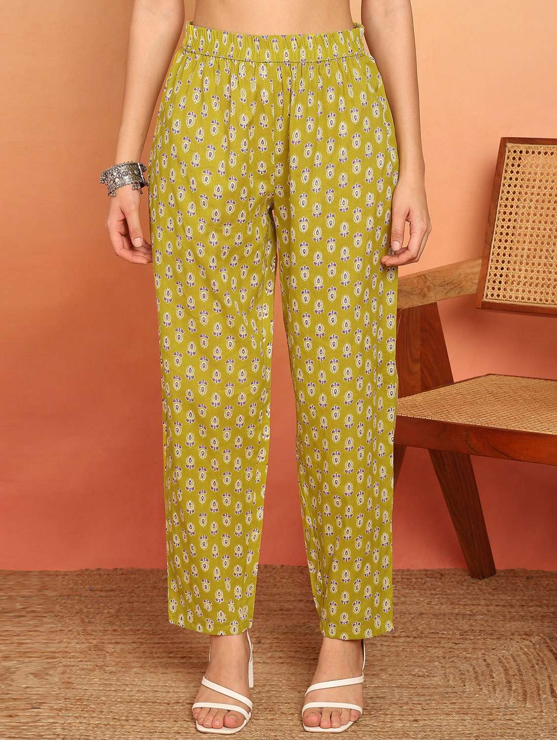 women three quarter sleeve kurta pant with dupatta set - 21957932 -  Standard Image - 5