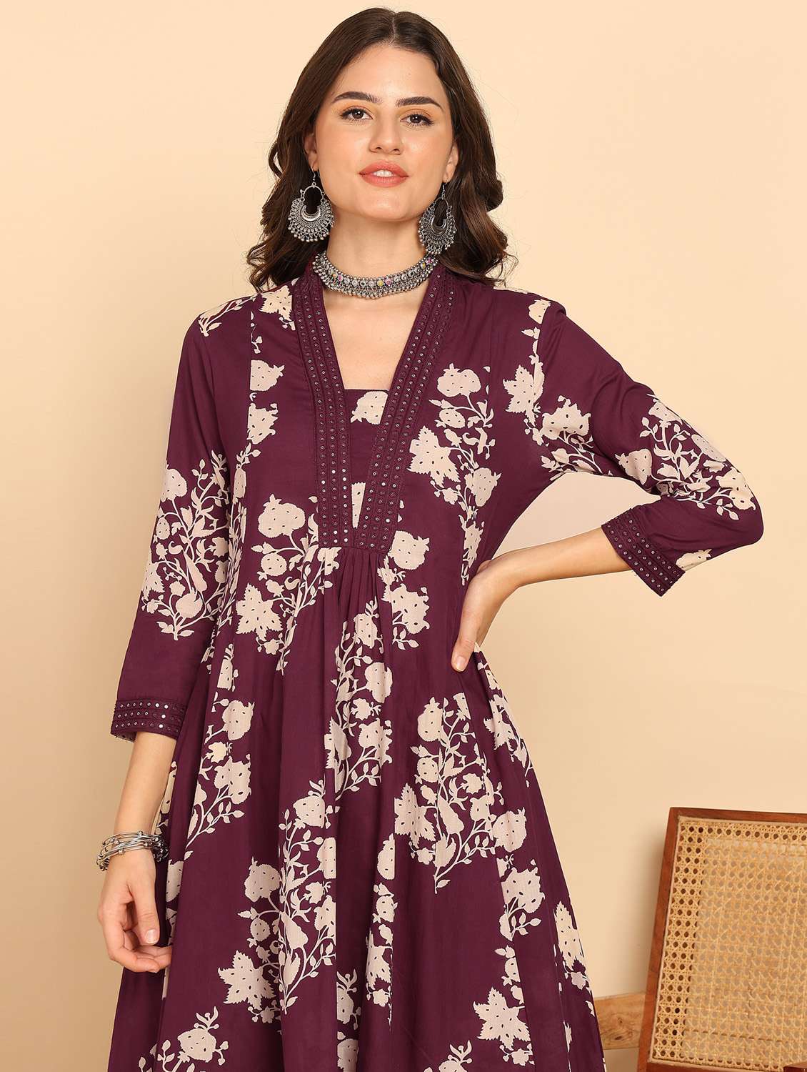 women three quarter sleeve kurta palazzo with dupatta set - 21957933 - Standard Image - 5