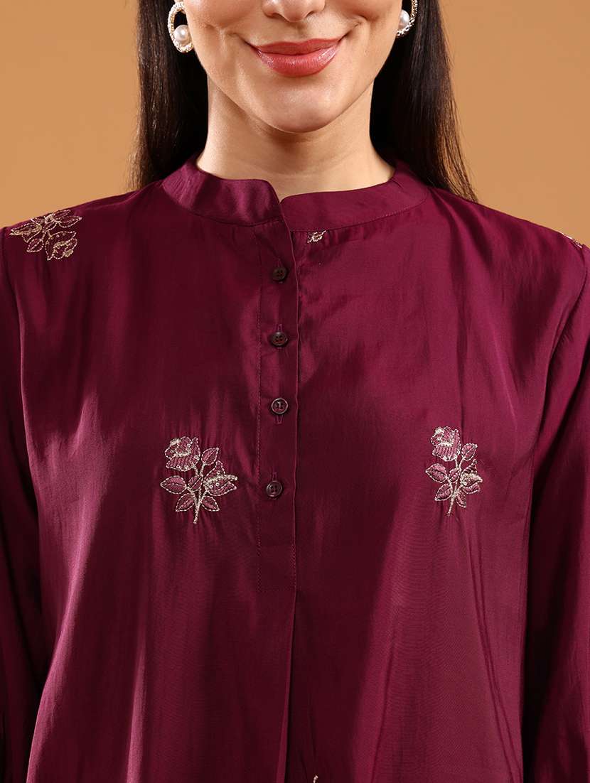 women embroidered three quarter sleeve kurti - 21958058 -  Standard Image - 5