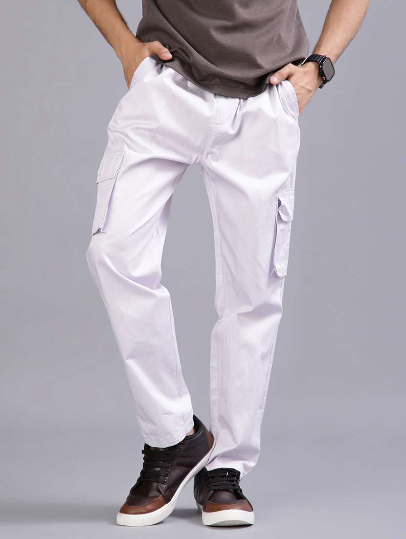 men solid mid rise regular fit cargo 