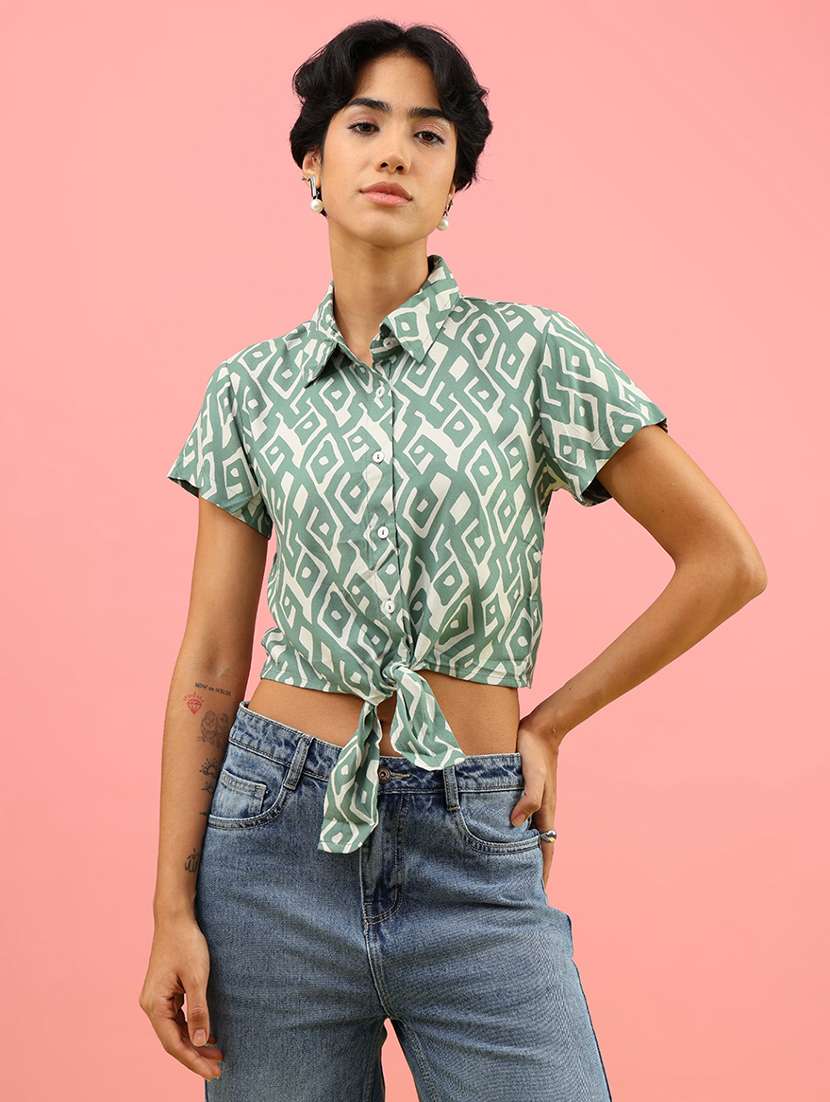 women printed collared short sleeve crop shirt