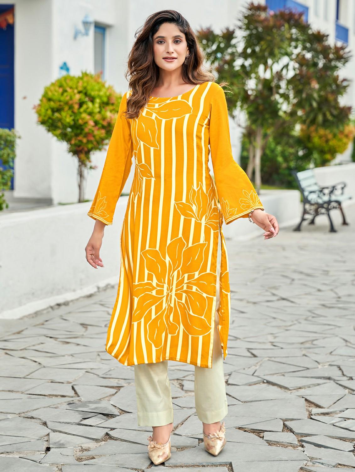 women printed long sleeve straight kurta - 21959402 -  Zoom Image - 0