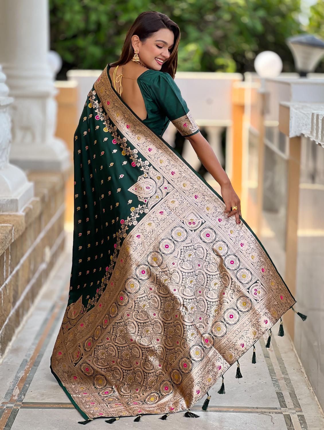 women self design banarasi saree with blouse - 21959454 - Standard Image - 3