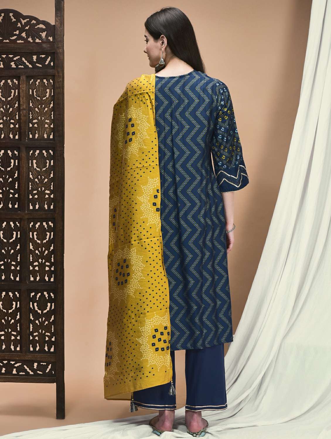 women three quarter sleeve kurta pant with dupatta set - 21959512 -  Standard Image - 3