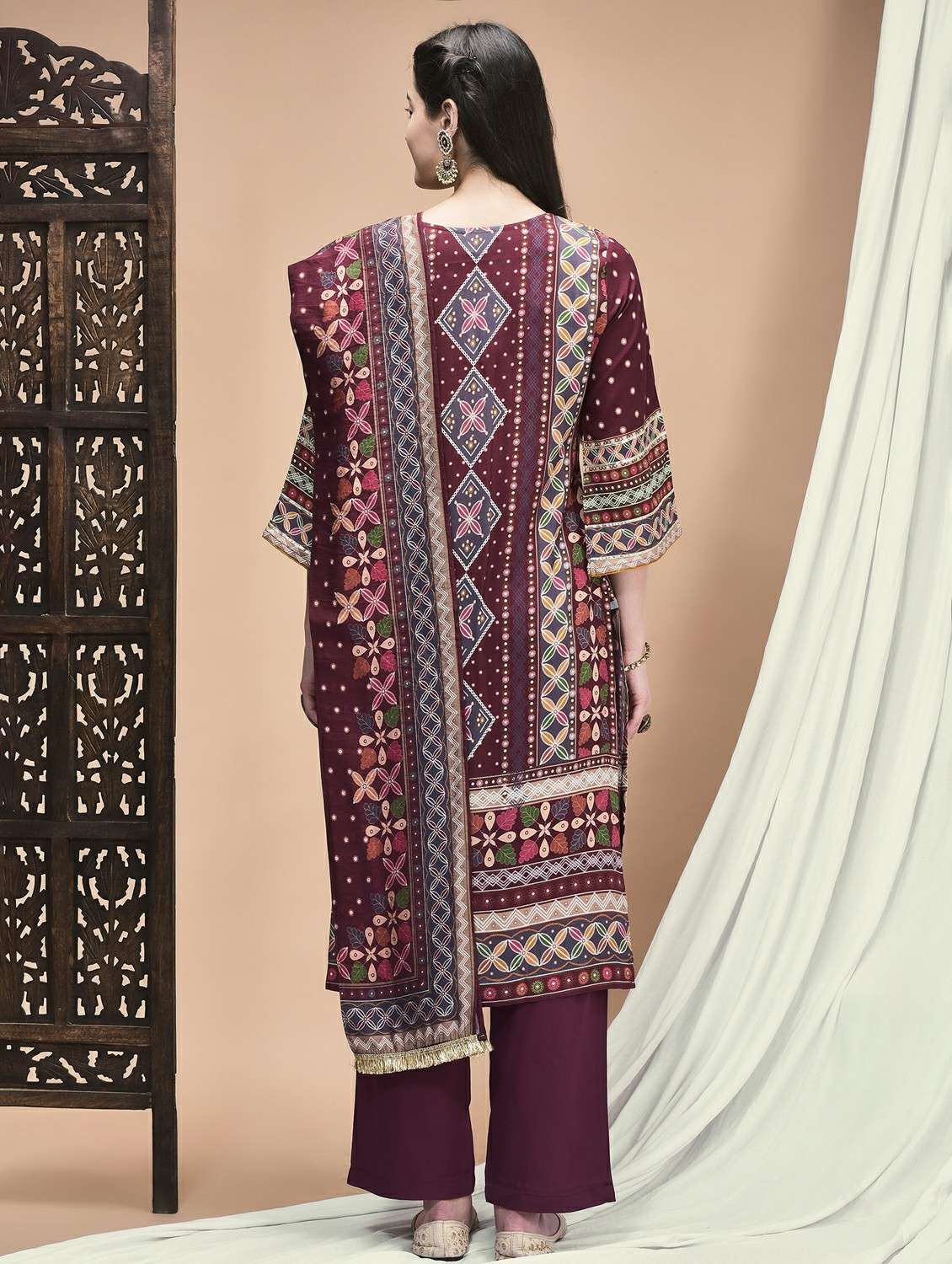 women three quarter sleeve kurta pant with dupatta set - 21959514 - Standard Image - 3
