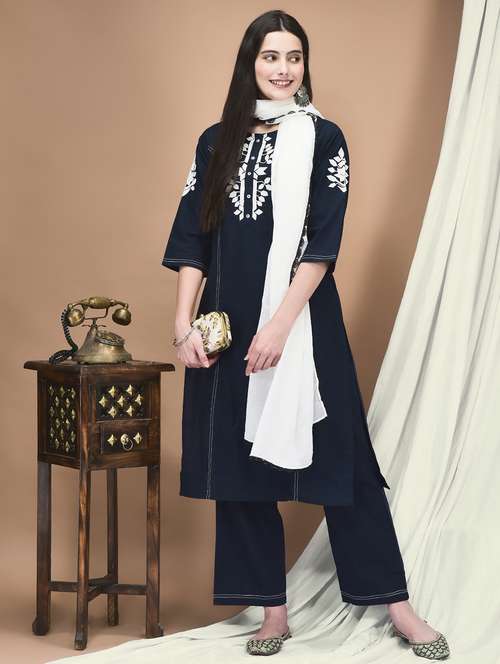 women three quarter sleeve kurta pant with dupatta set - 21959518 -  Standard Image - 0