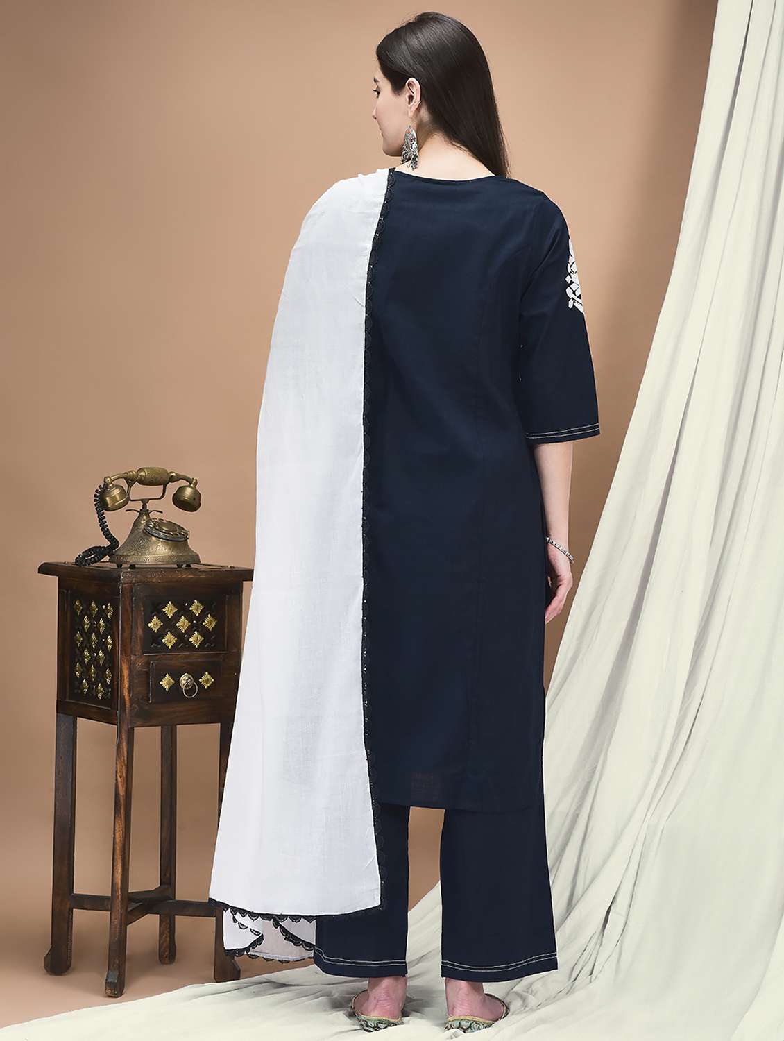 women three quarter sleeve kurta pant with dupatta set - 21959518 -  Standard Image - 3