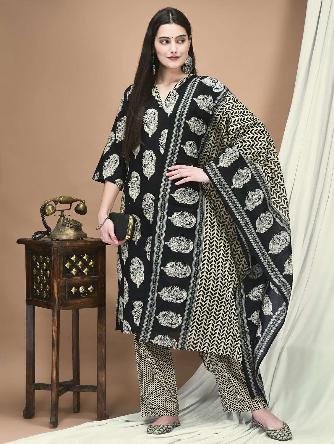 women three quarter sleeve kurta pant with dupatta set - 21959529 -  Zoom Image - 0