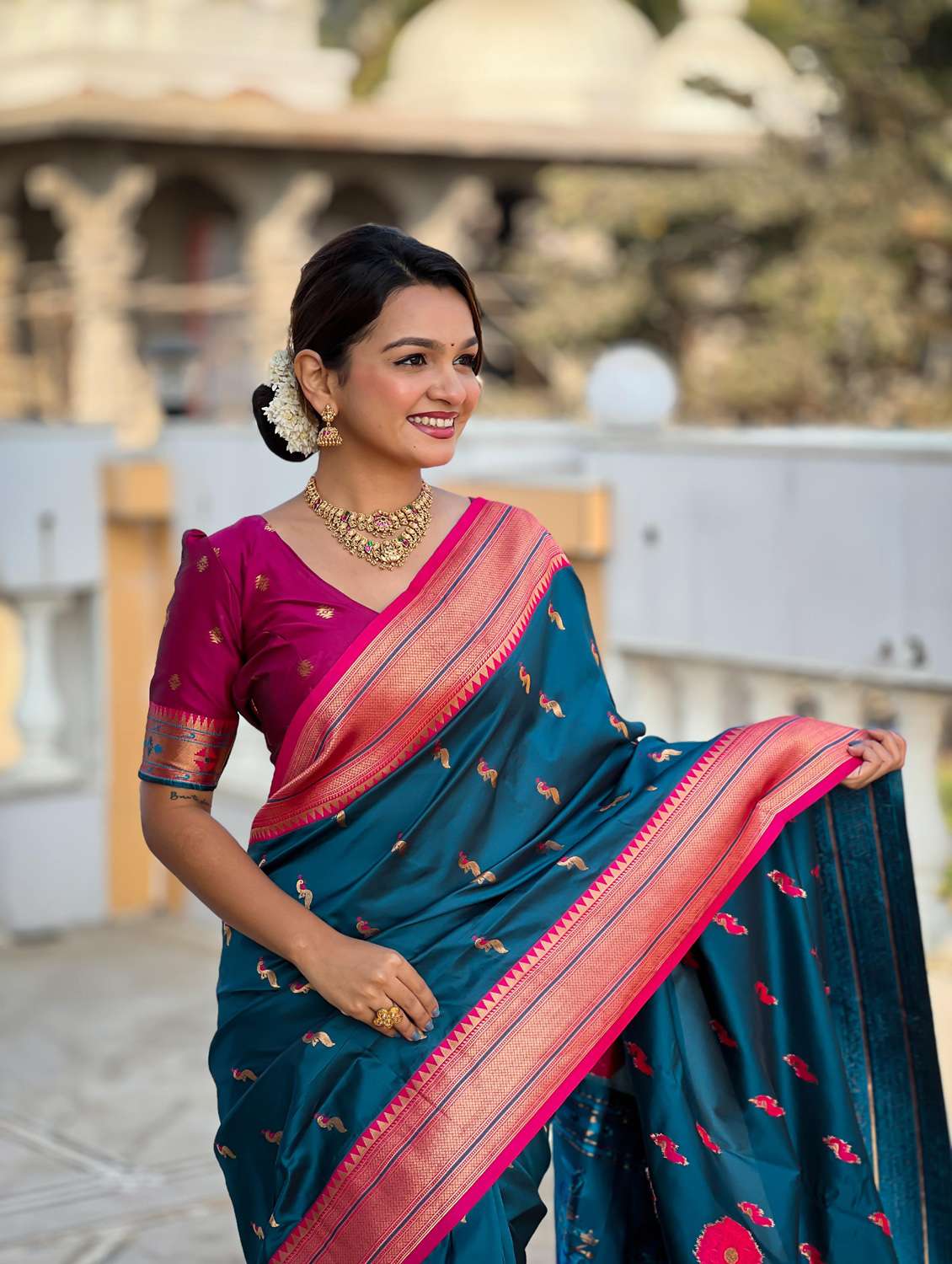 women self design paithani saree with blouse - 21959573 - Standard Image - 5