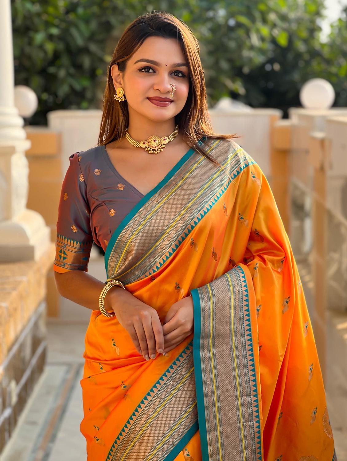 women self design paithani saree with blouse - 21959574 - Standard Image - 5