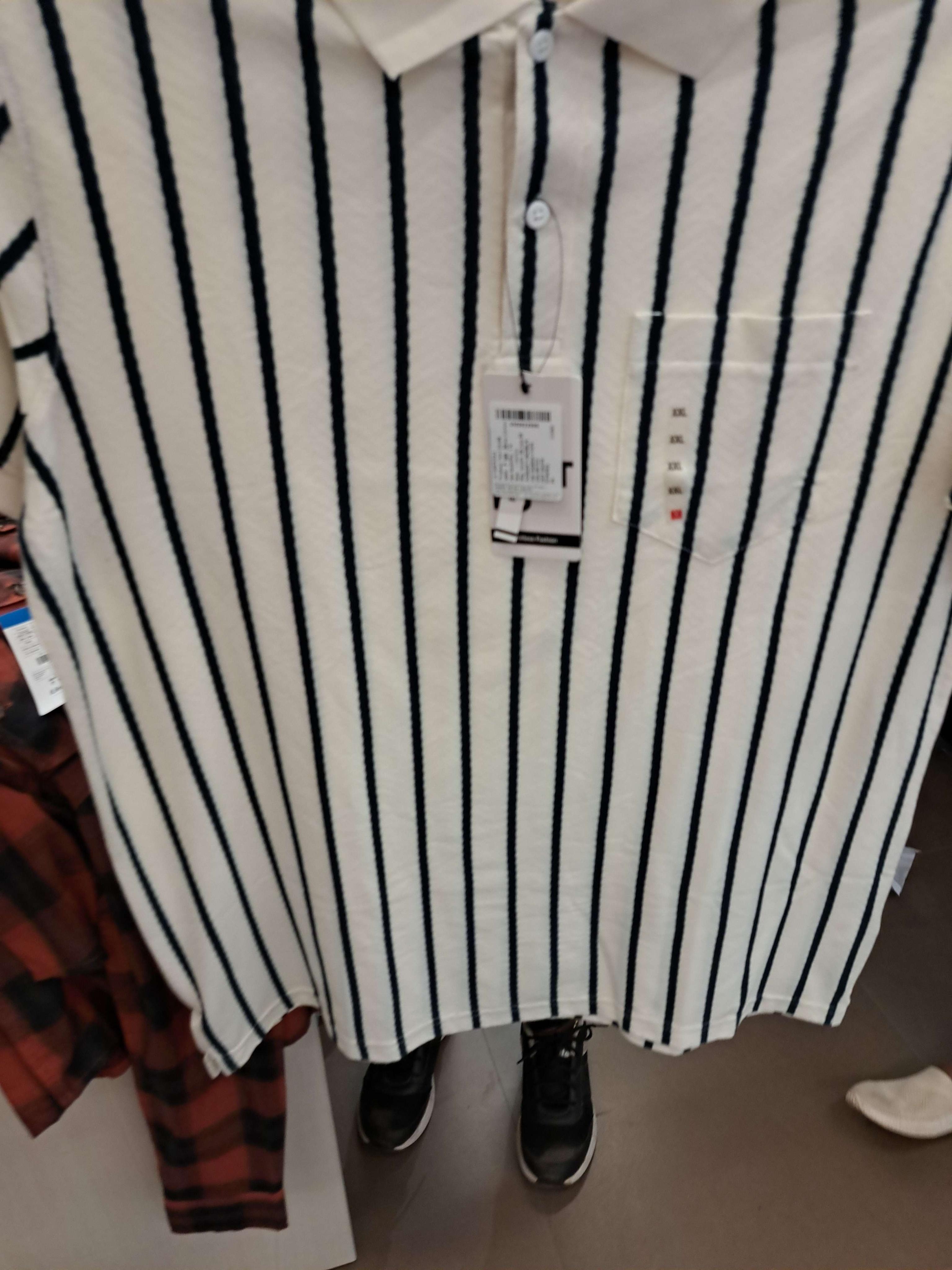 off white fancy fabric tshirt - 21959664 - Zoom Image - 0