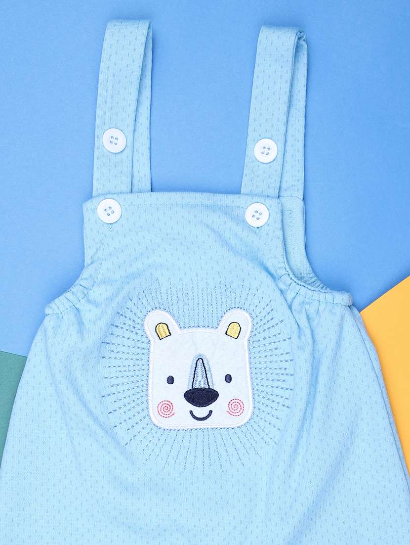 kids printed t-shirt with dungree set - 21959691 -  Standard Image - 3