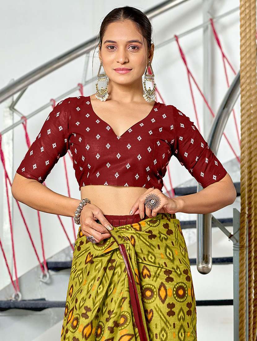 women ikat printed ready to wear saree with blouse - 21960202 - Standard Image - 3