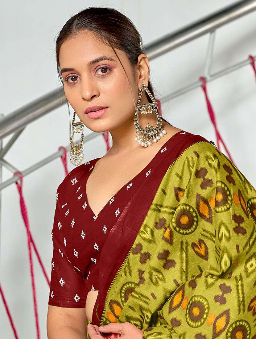 women ikat printed ready to wear saree with blouse - 21960202 - Standard Image - 5