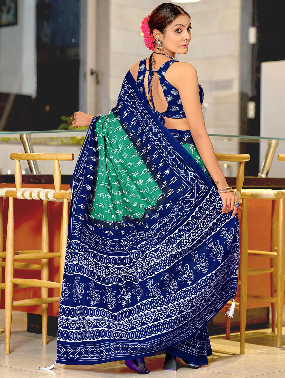 women printed ready to wear saree with blouse - 21960222 -  Standard Image - 3