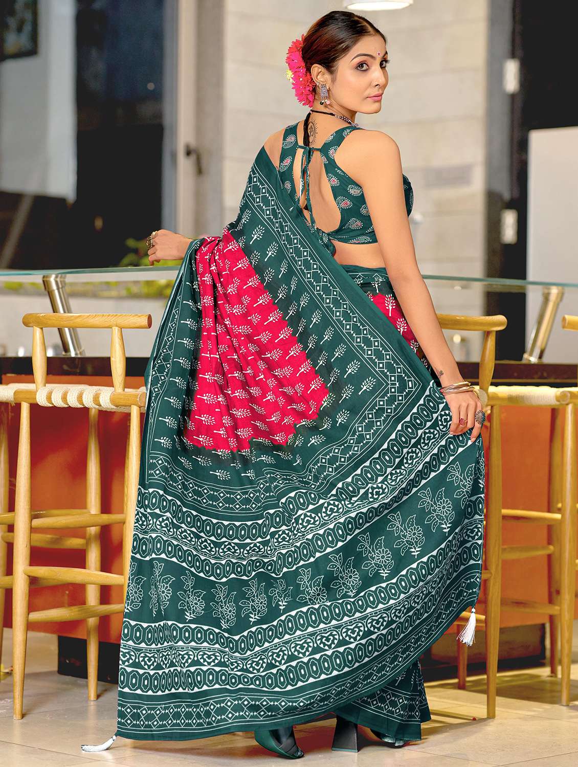 women printed ready to wear saree with blouse - 21960223 - Standard Image - 3