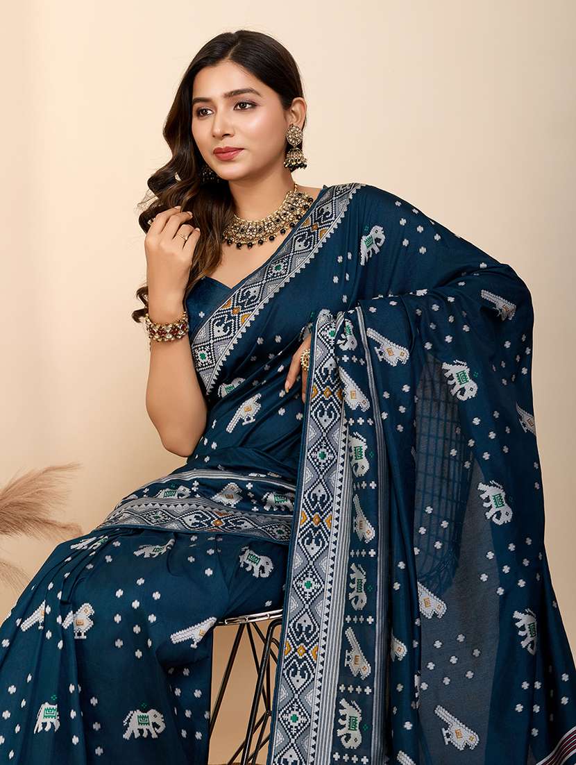 women self design patola saree with blouse - 21960240 -  Standard Image - 3