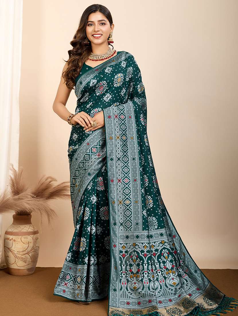 women self design banarasi saree with blouse