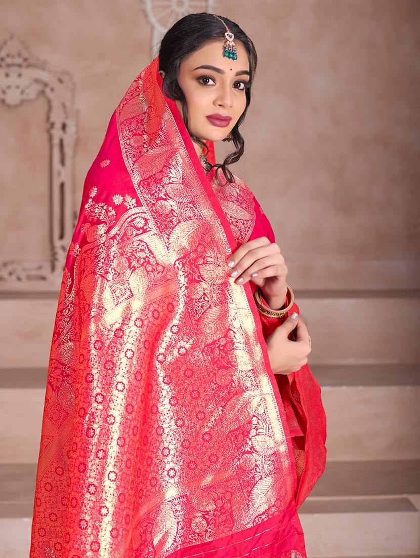 women self design banarasi saree with blouse - 21960296 - Standard Image - 3