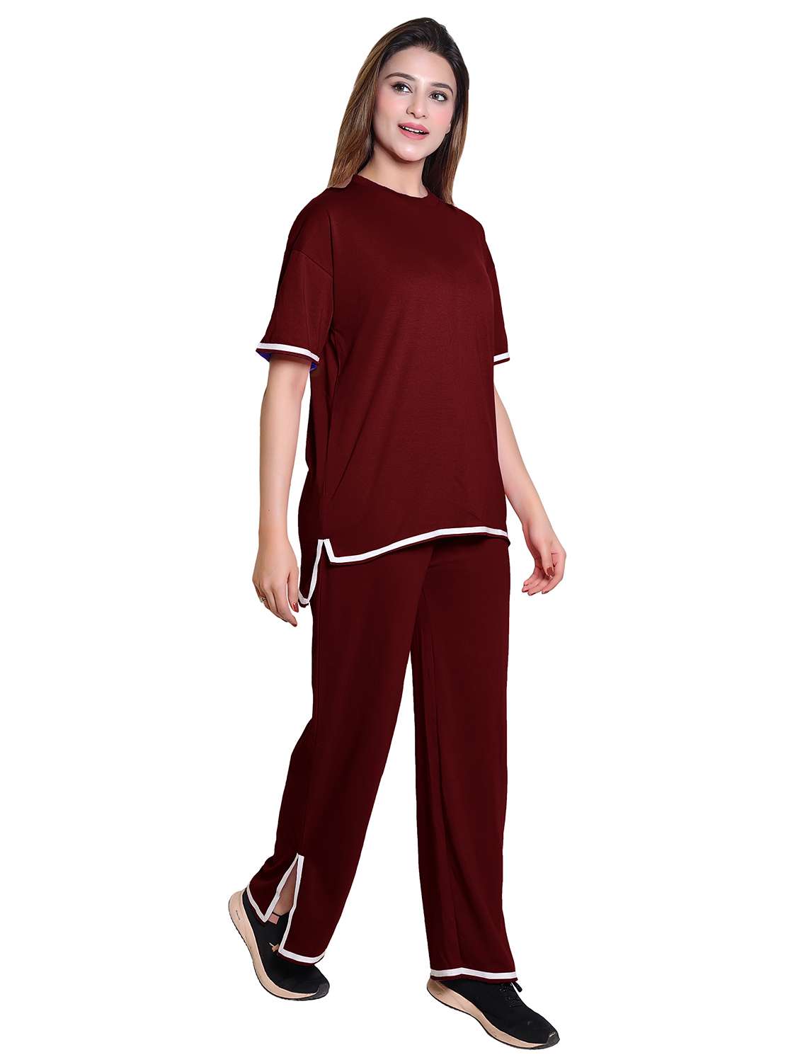women solid short sleeve t-shirt & trouser co ord set - 21960319 -  Standard Image - 3