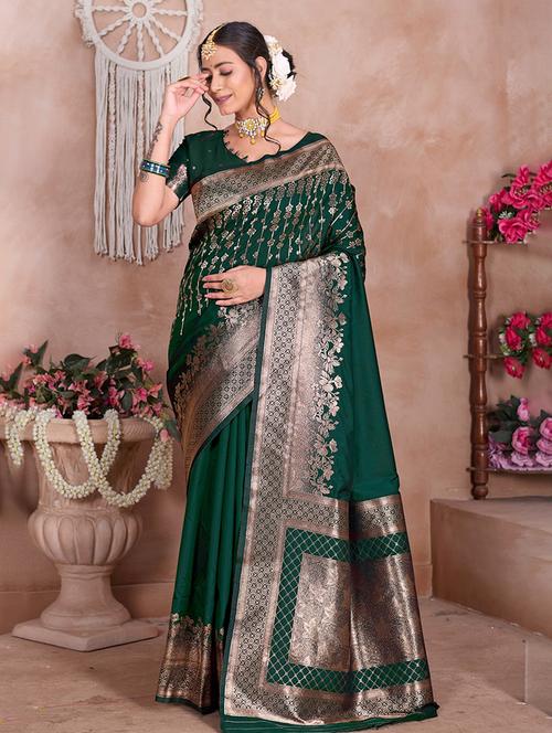 women self design banarasi saree with blouse - 21960329 - Standard Image - 0