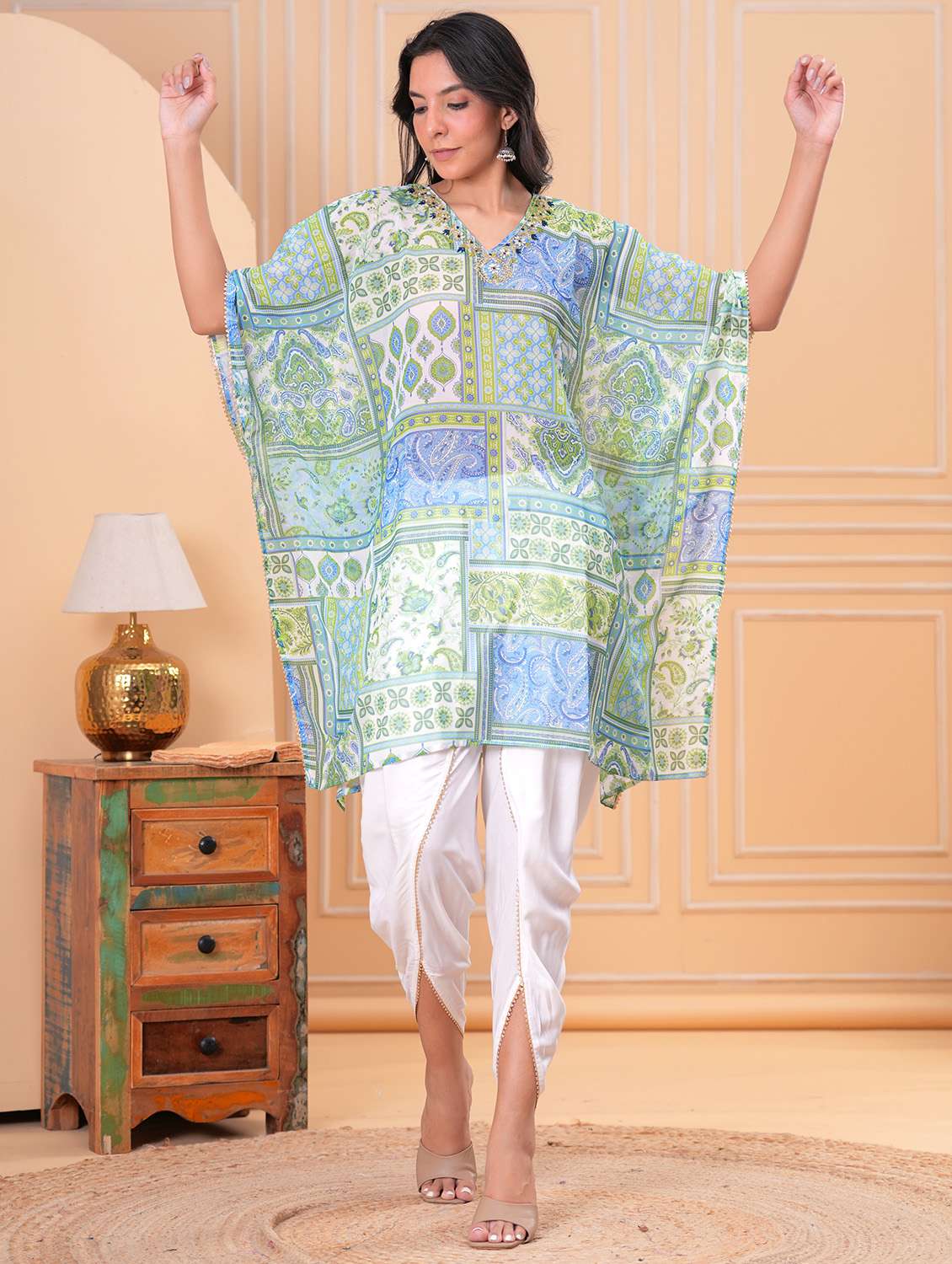 women printed kimono sleeve dhoti kaftan kurta set - 21960360 - Standard Image - 3