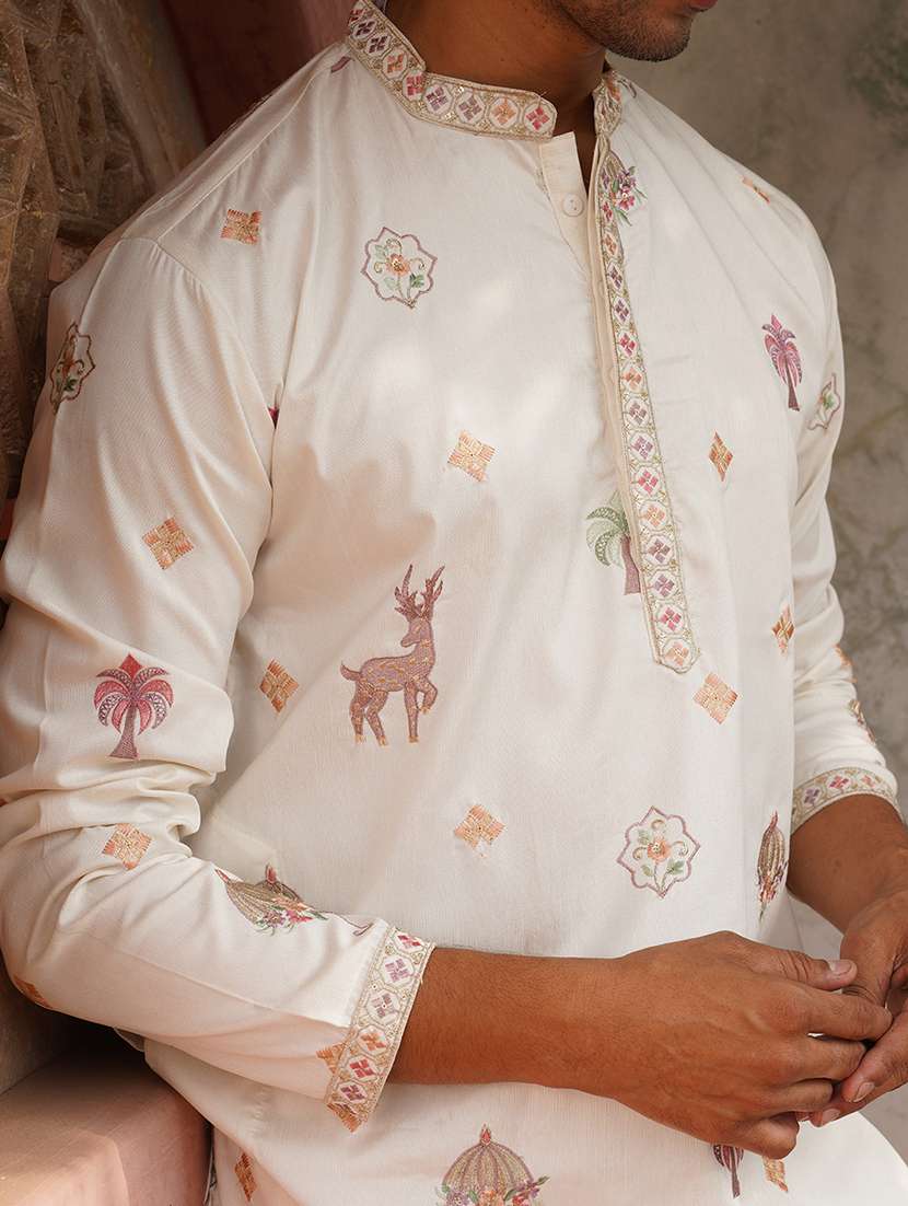 men white embroidered kurta and pyjama set  - 21960387 -  Standard Image - 5