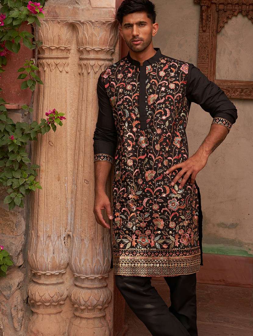 men black embroidered kurta and pyjama set 