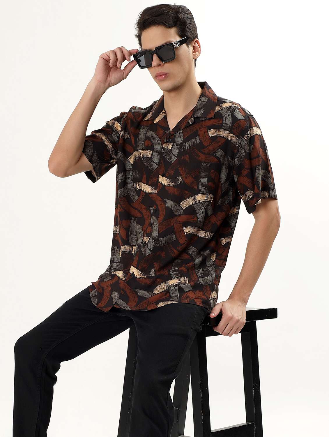 men printed cuban collared short sleeve casual shirt