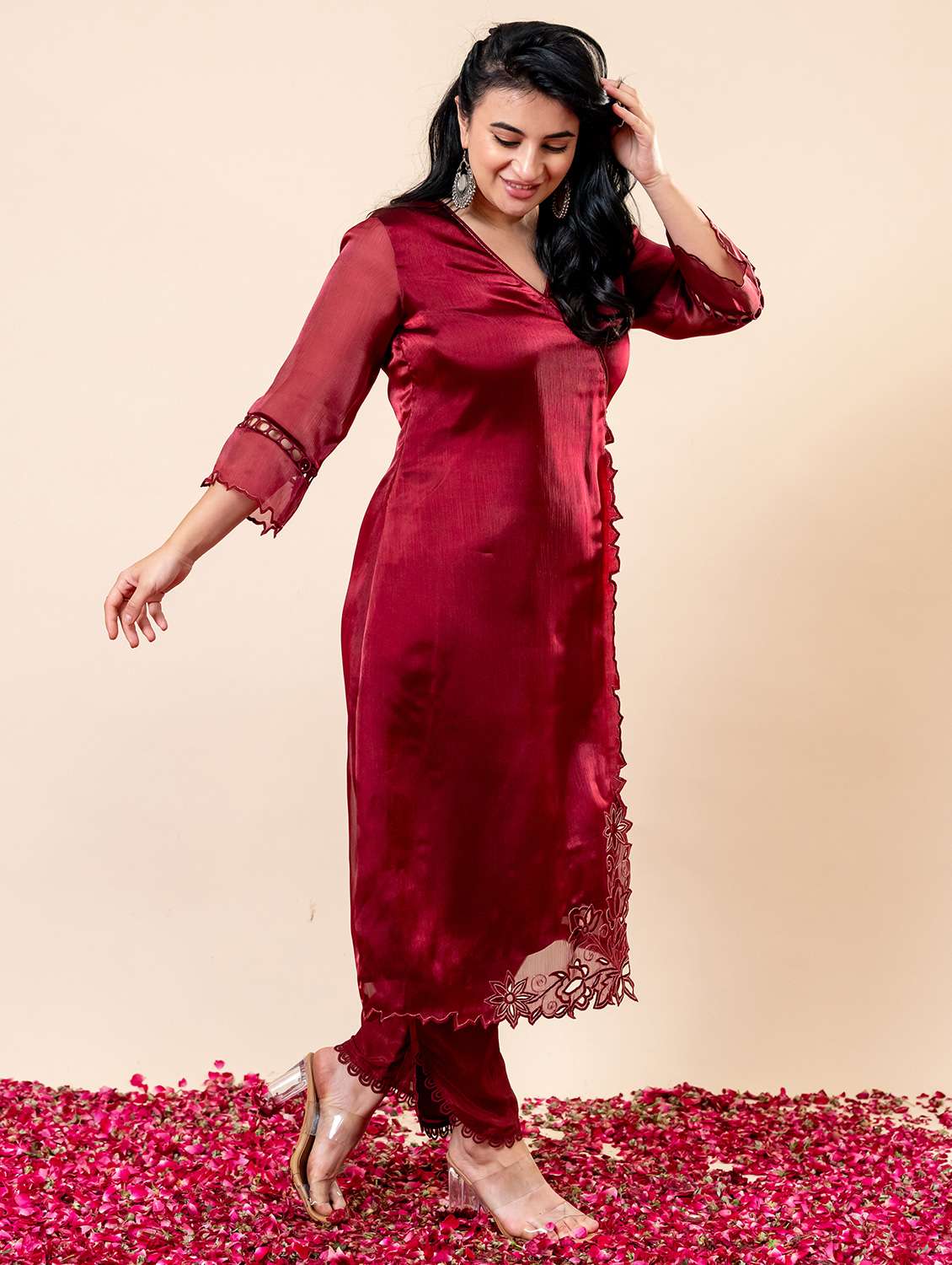 women three quarter sleeve kurta pant set - 21960599 - Standard Image - 3