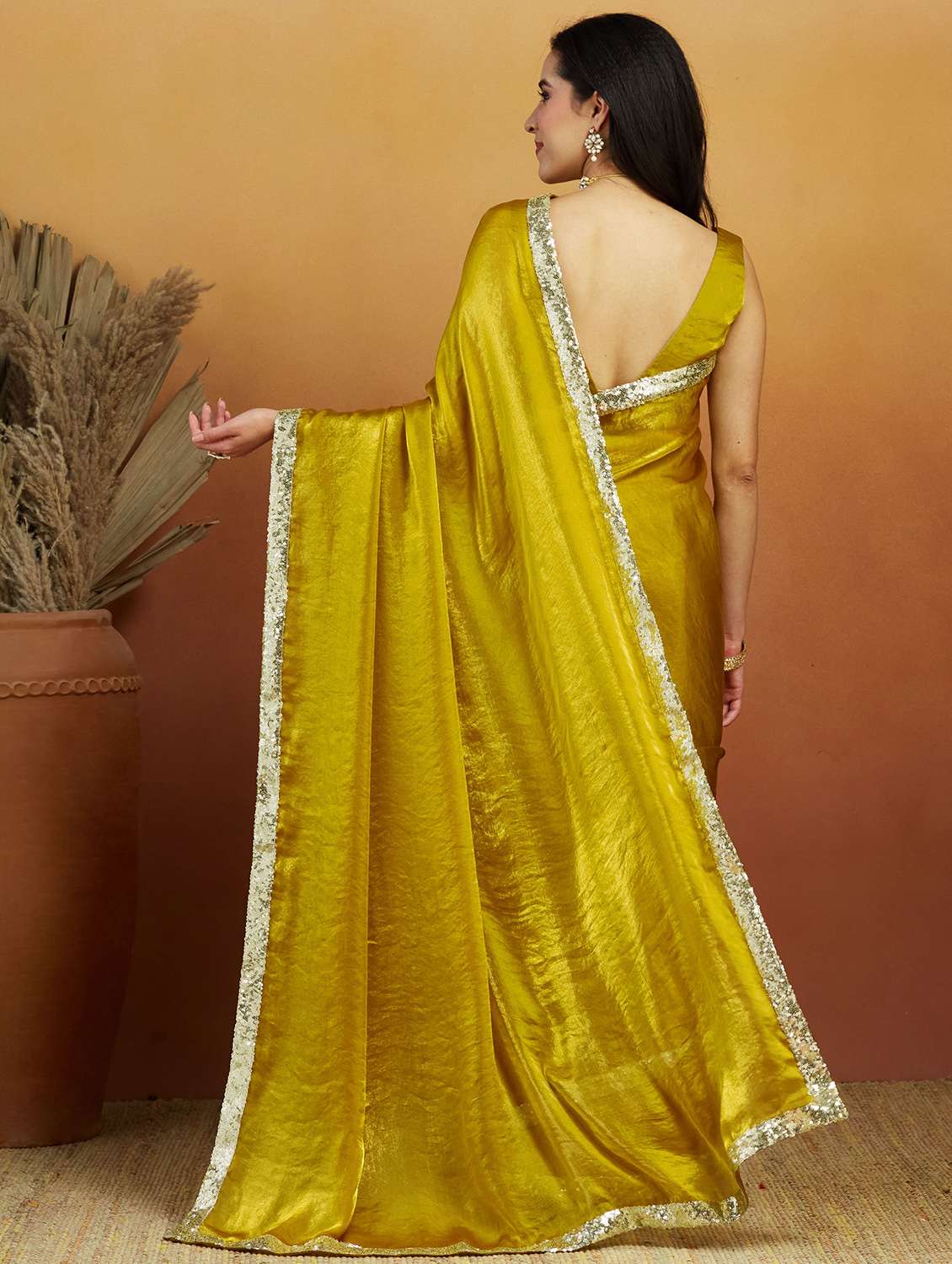 women solid with bordered ready to wear saree with blouse - 21961280 -  Standard Image - 3
