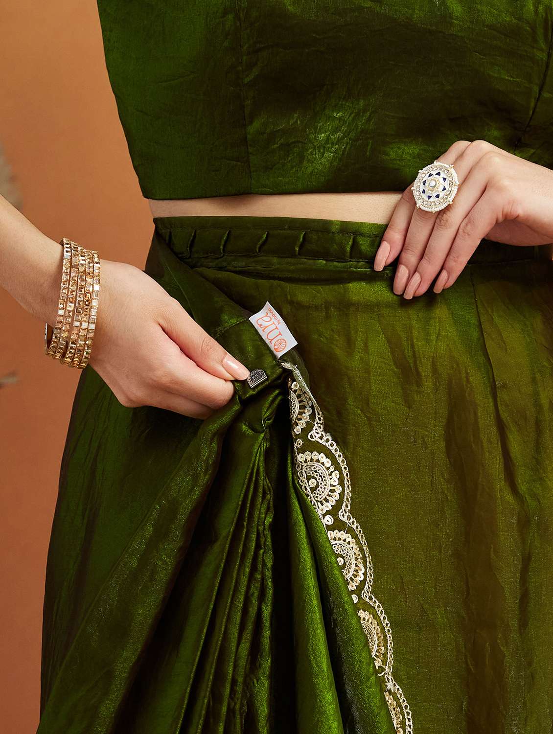 women green ready to wear saree with blouse - 21961294 -  Standard Image - 5