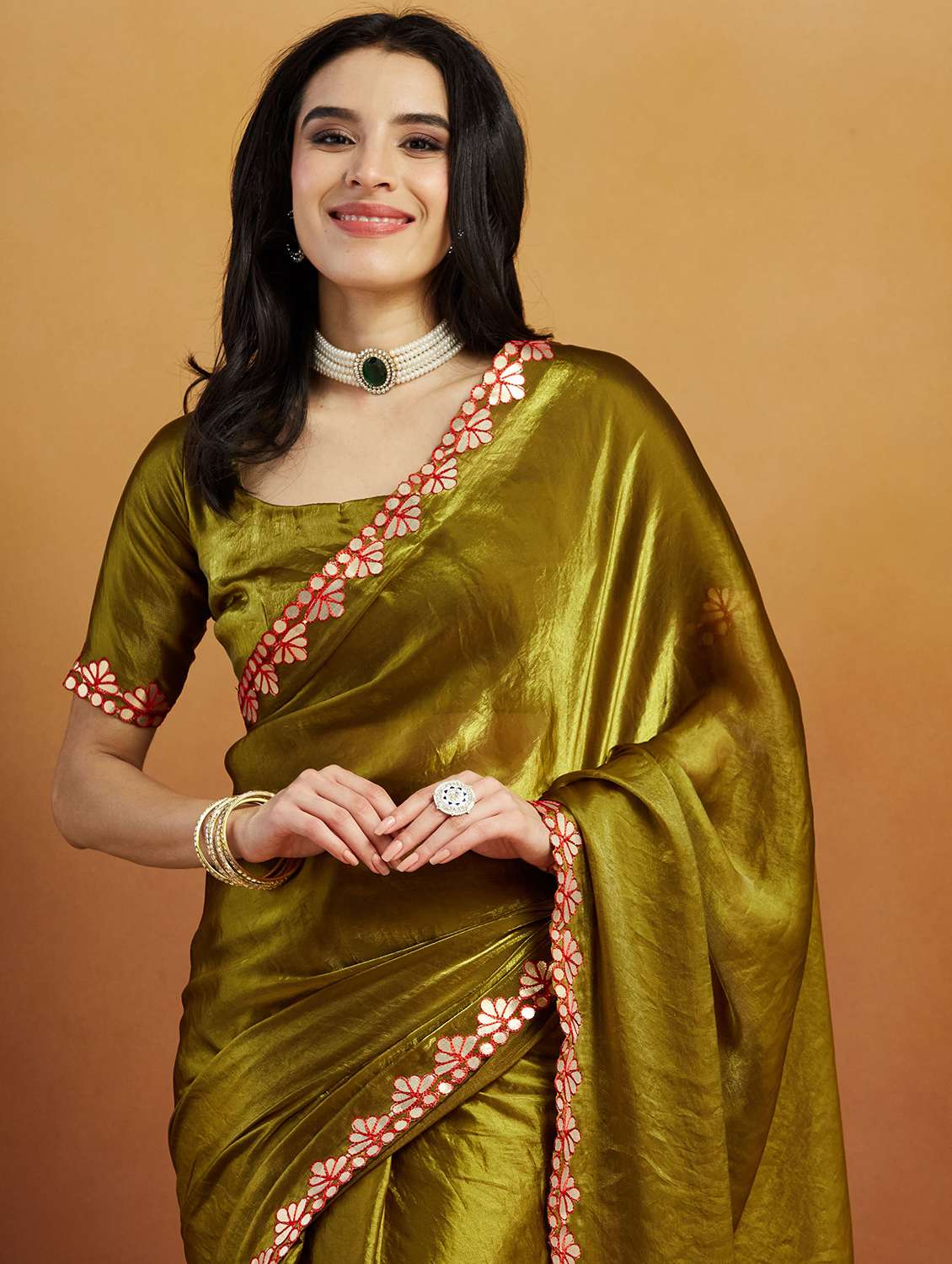women solid with bordered ready to wear saree with blouse - 21961297 -  Standard Image - 3