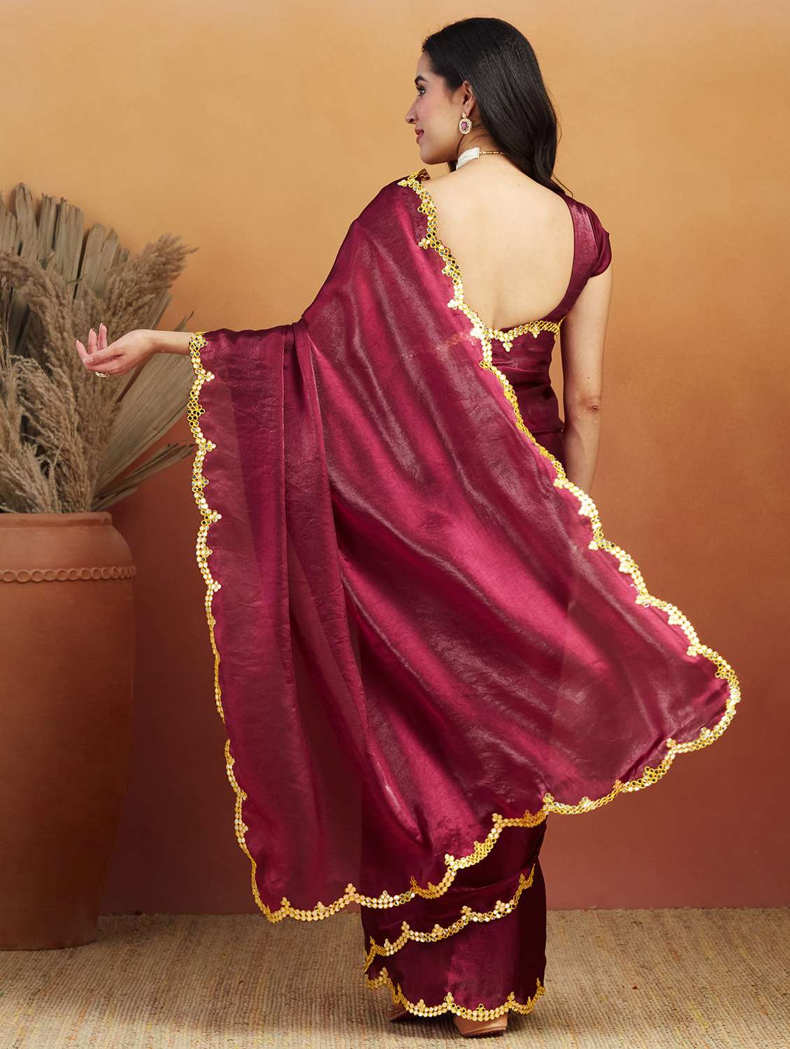 women solid with bordered ready to wear saree with blouse - 21961299 -  Standard Image - 3