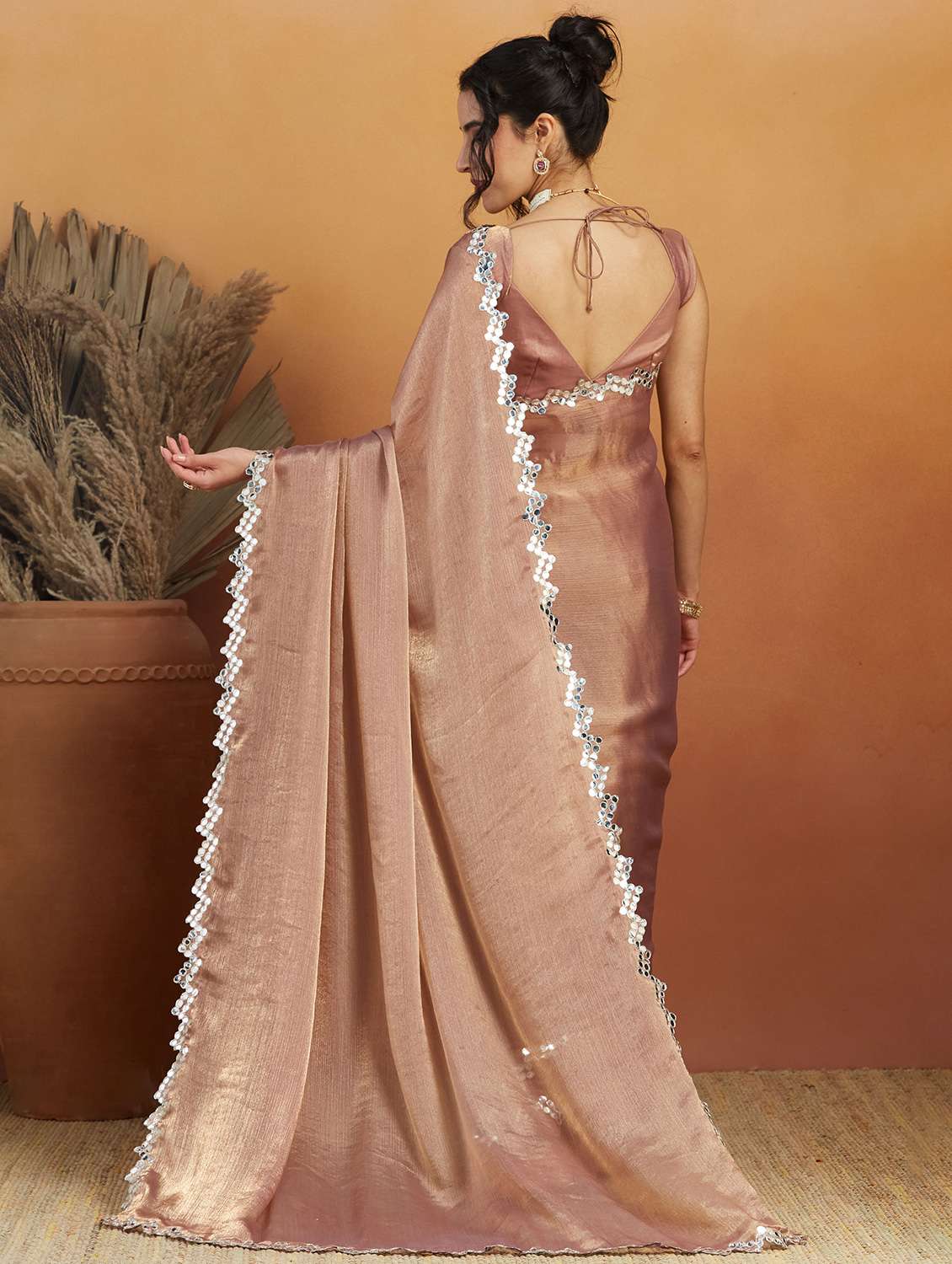 women solid with bordered ready to wear saree with blouse - 21961305 -  Standard Image - 3