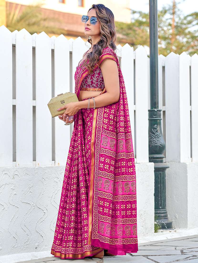 women printed casual wear saree with blouse - 21961399 -  Zoom Image - 0