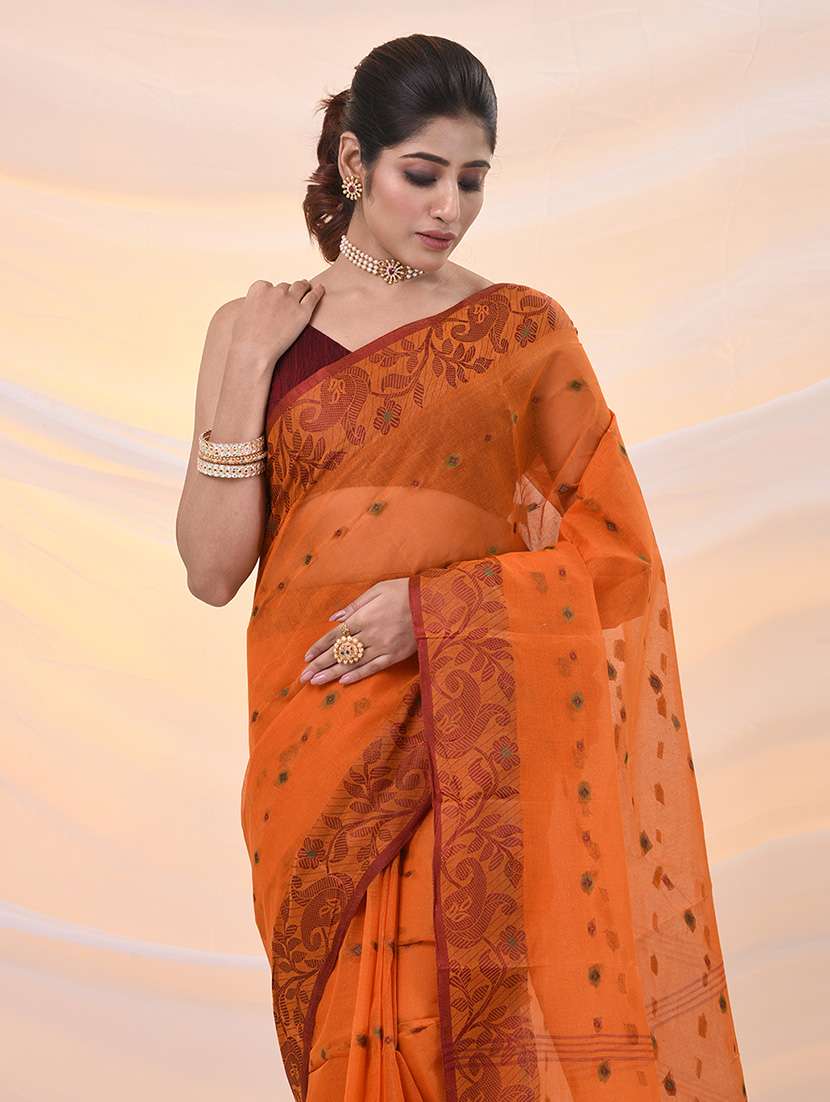 women self design tant saree - 21961432 - Standard Image - 3