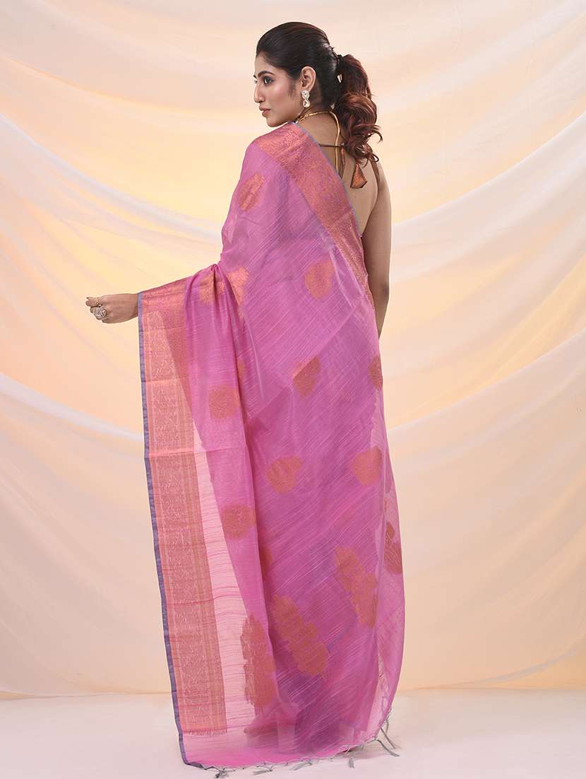 women self design handloom saree with blouse - 21961486 - Standard Image - 3