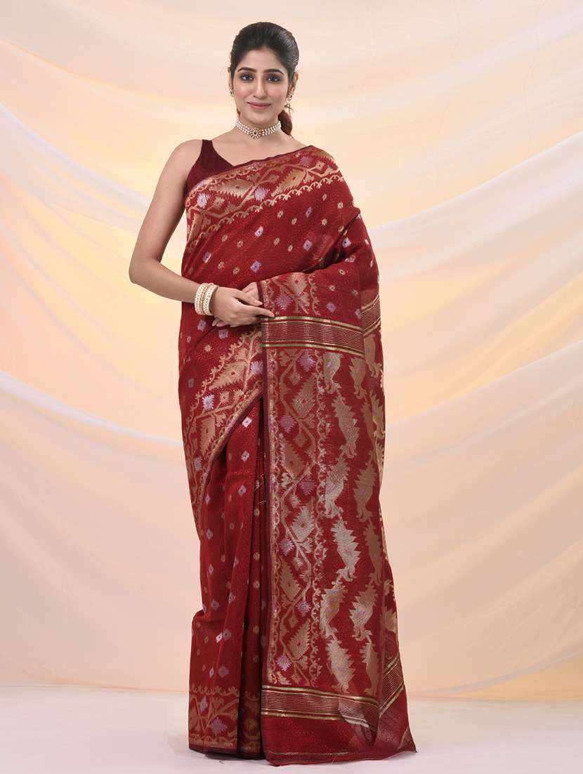 women self design jamdani saree